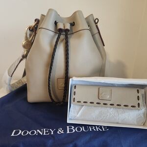 RARE NWT Dooney & Bourke Hattie Drawstring Florentine Leather Bucket Bag Wallet